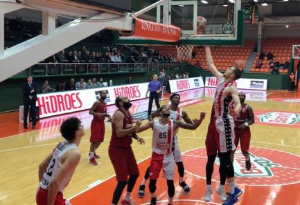 BALIKESİR DERBİSİ BANDIRMA KIRMIZI’NIN : 99-71