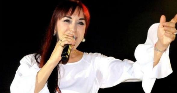 EDREMİT’TE 1 MAYIS’A LEMAN SAM’LI KUTLAMA