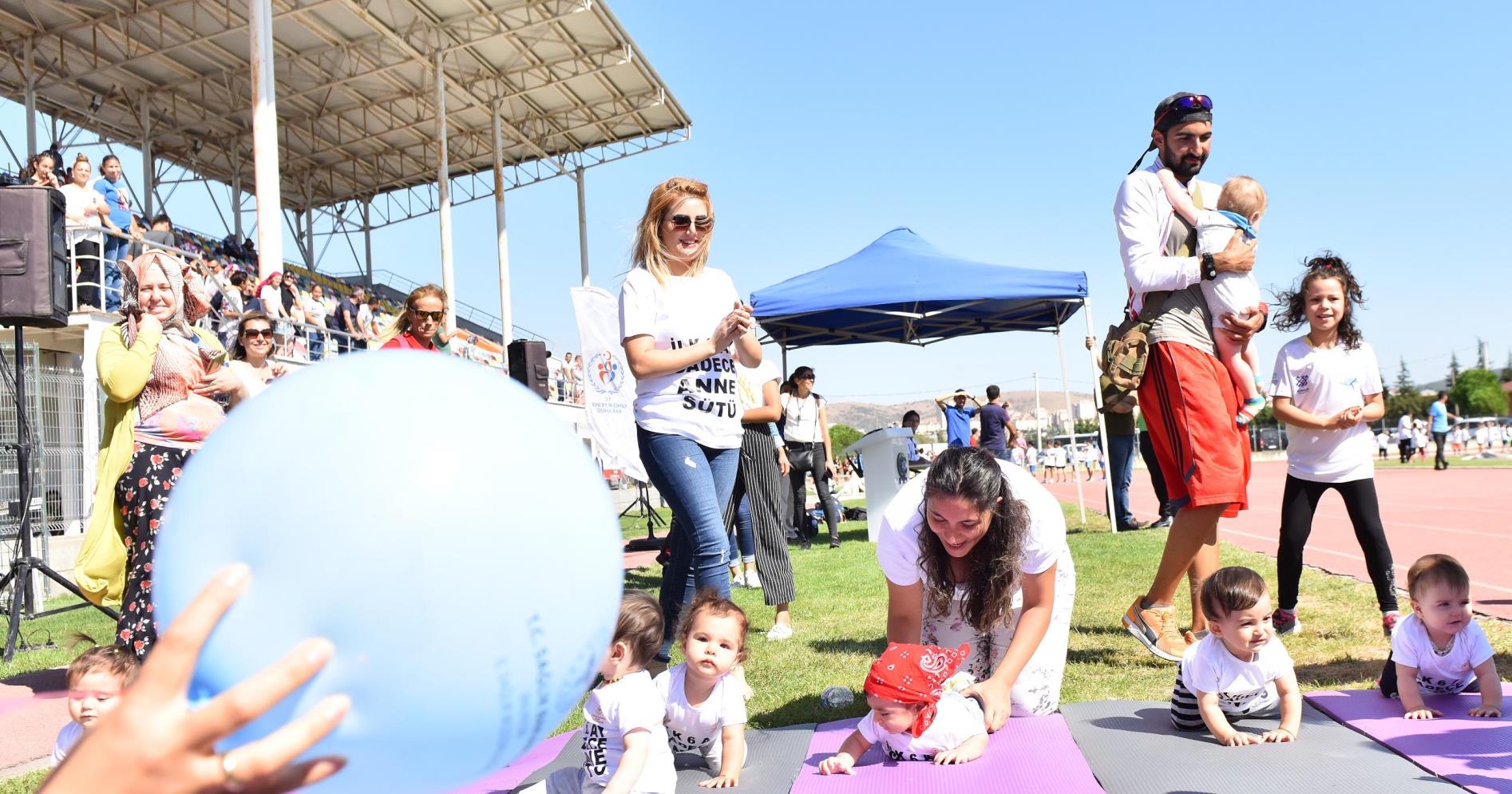 ÖNCE BEBEKLER VE ÇOCUKLAR KOŞTU