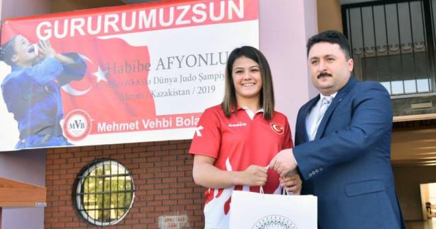 “HABİBE TÜM GENÇLERE ÖRNEK OLMALI”