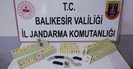 KUMARBAZLAR KORONA MORONA DİNLEMİYOR!