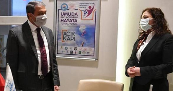 123 BAĞIMLI UMUDA KAPI AÇIP, HAYATA TUTUNDU