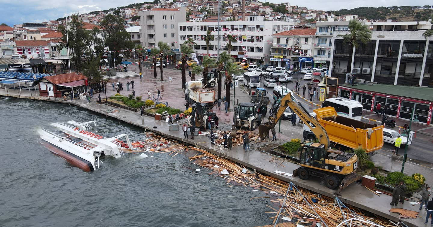 “AYVALIK AFET BÖLGESİ İLAN EDİLMELİ”