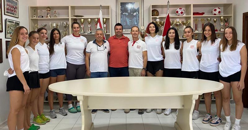 Ayvalıkgücü Belediyespor Kadın Voleybol takımı