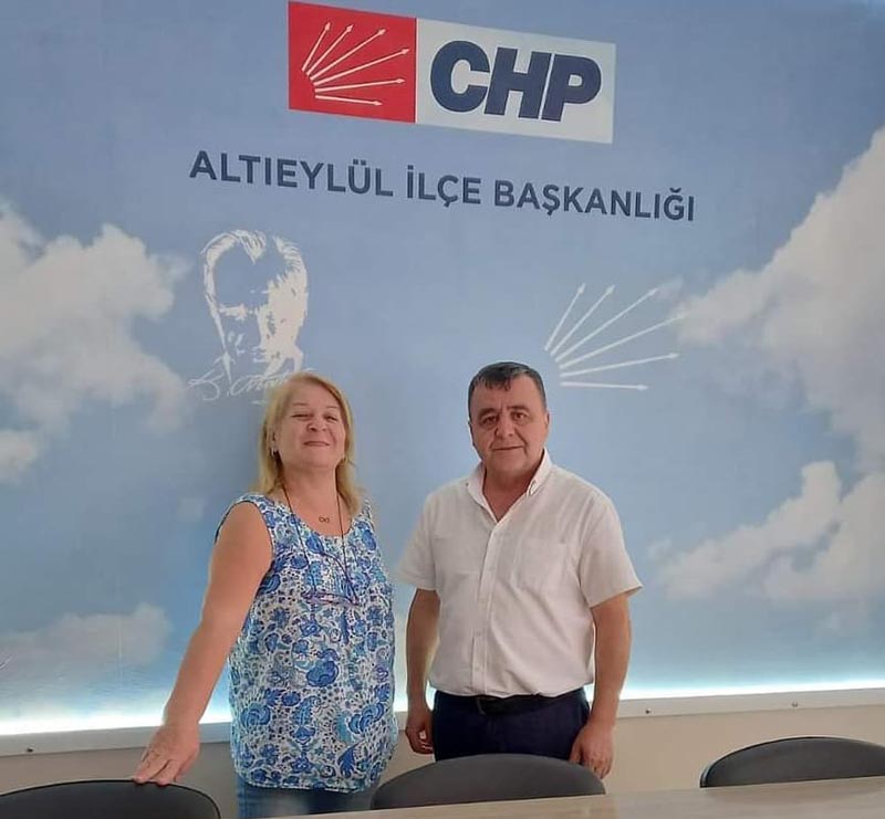 CHP’DE İKİ İSTİFA DAHA