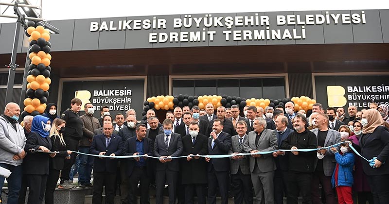 EDREMİT OTOGARI 30 YIL SONRA YENİLENDİ