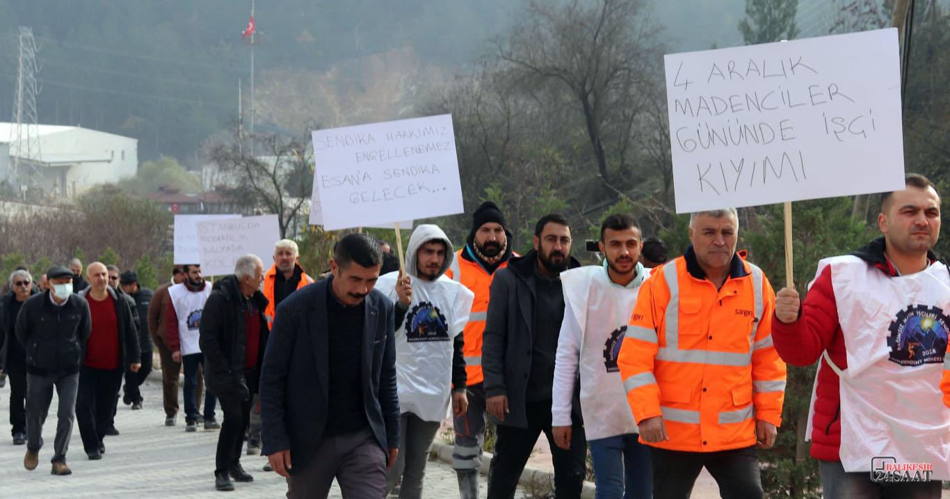 MADENCİLER GÜNÜNDE İŞTEN ATILAN İŞÇİLERİN DİRENİŞİ SÜRÜYOR