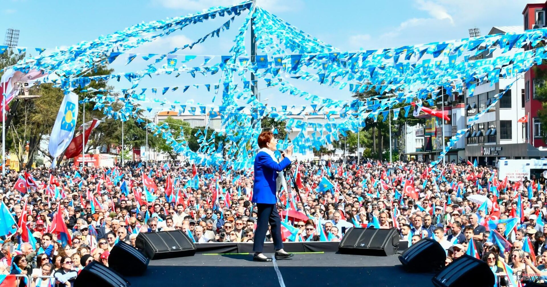 MERAL AKŞENER BALIKESİR'DE (3)