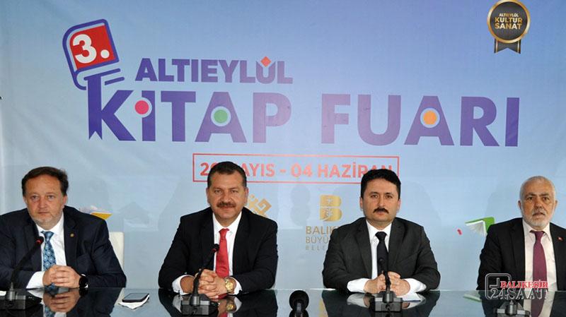 ALTIEYLÜL KİTAP FUARI (1)