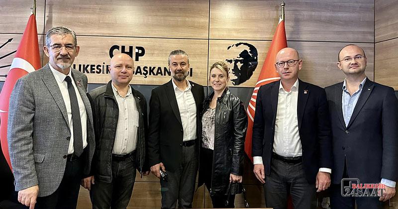 “CHP BÜYÜYOR, GÜÇLENİYOR”