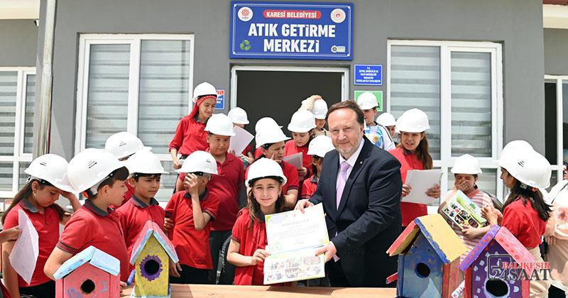 KARESİ DOĞAYA NEFES OLUYOR, GELECEK NESİLLERİ BİLİNÇLENDİRİYOR