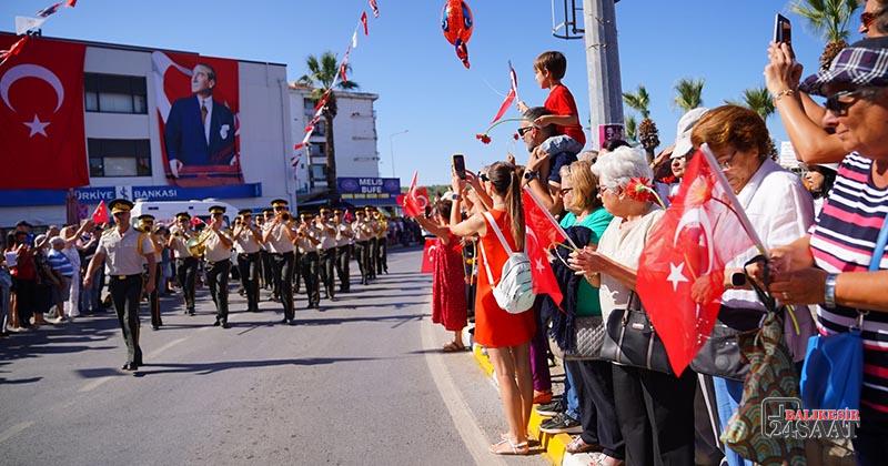 “İLHAM KAYNAĞIMIZ ATATÜRK”